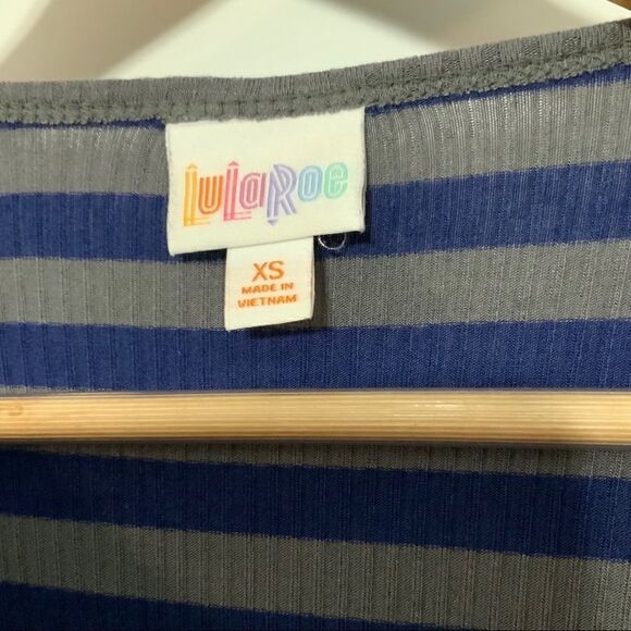LulaRoe XS Simply Comfortable Striped ribbed - Picture 4 of 6